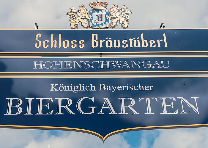 Bräustüberl Hohenschwangau Biergarten Eingang Schloss